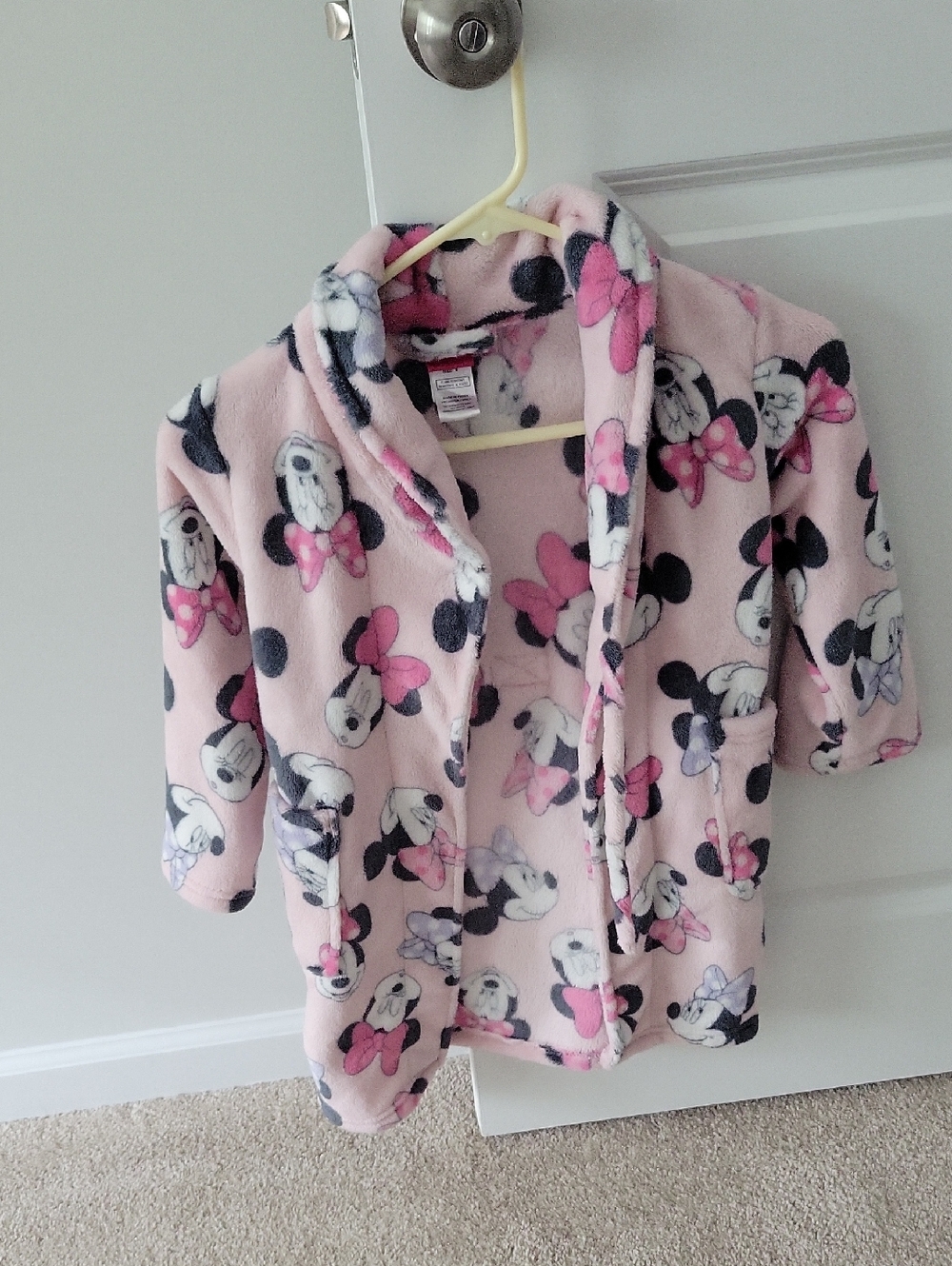 Pink Minnie Mouse Fleece Robe with Bow Print